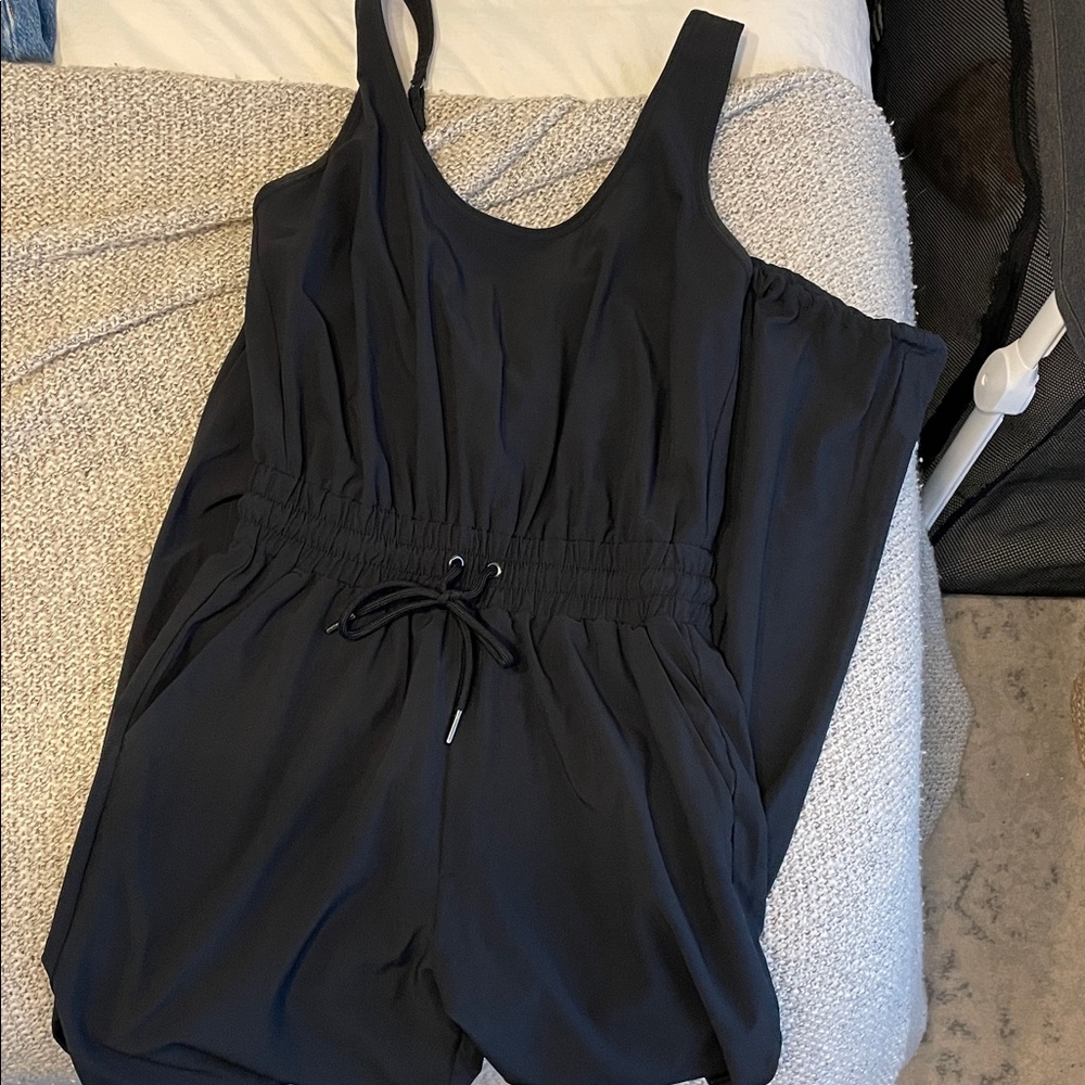 Abercrombie & Fitch black romper/jumpsuit